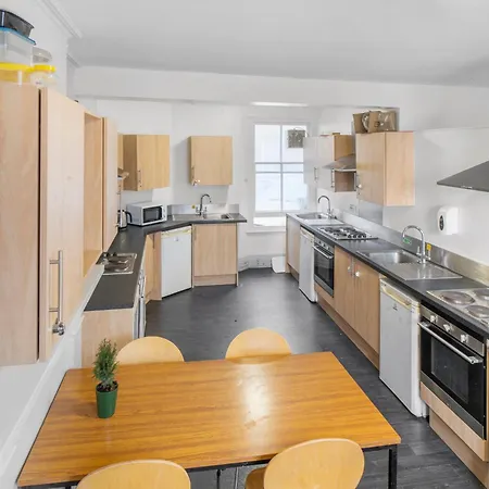 Belvedere House (Gloucester Road)-3